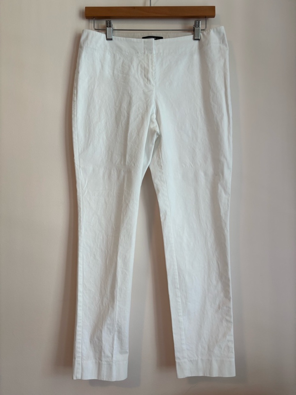 Lafayette 148 New York White Trousers size 4.